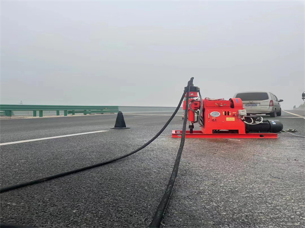 海沧马路路基路面开裂下沉注浆加固灌浆